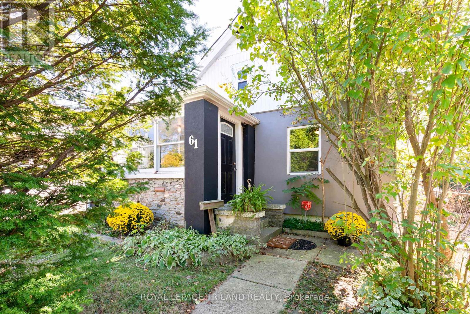 61 Briscoe Street W, London South (South E), Ontario  N6J 1M4 - Photo 2 - X12448064