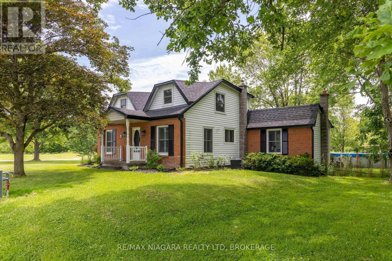 3321 Bowen Road, Fort Erie, Ontario  L0S 1S0 - Photo 1 - X12232311