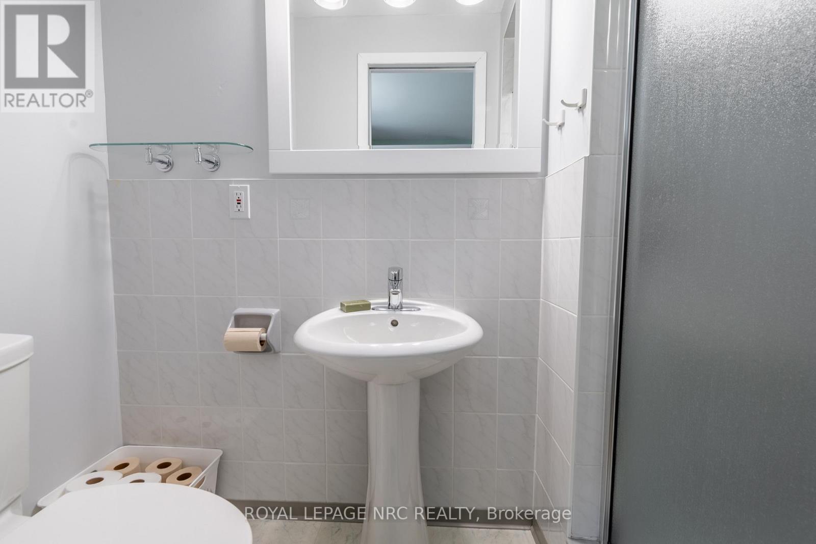 189 William Street, Niagara-On-The-Lake, Ontario  L0S 1J0 - Photo 16 - X12446708