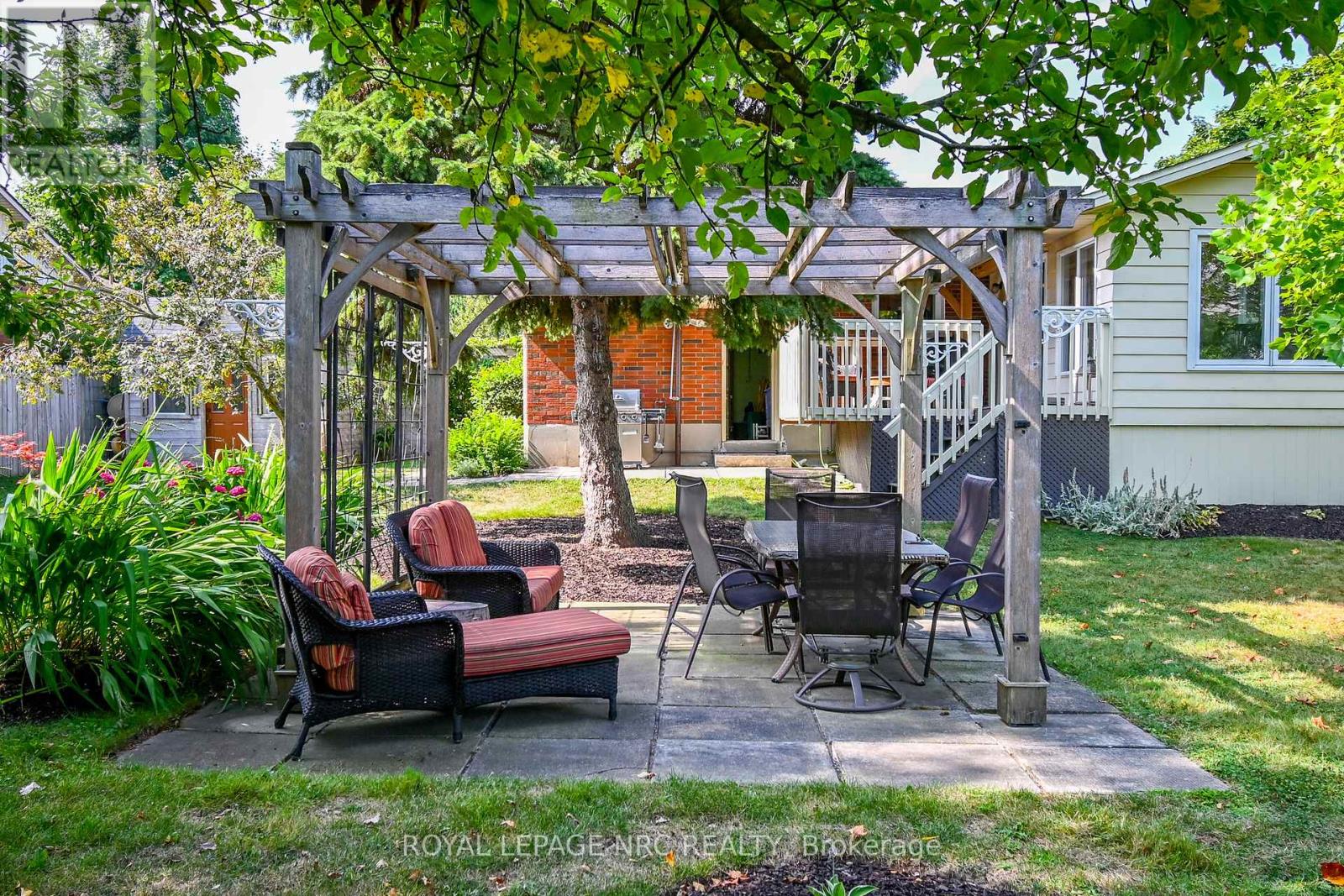 189 William Street, Niagara-On-The-Lake, Ontario  L0S 1J0 - Photo 6 - X12446708