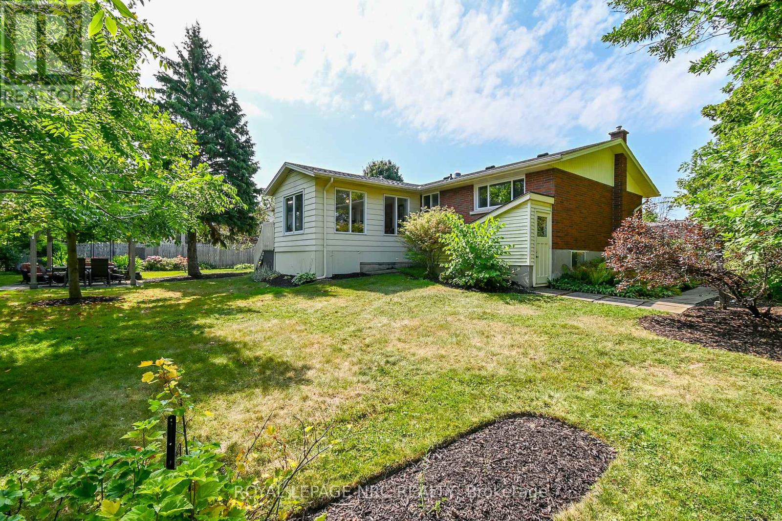 189 William Street, Niagara-On-The-Lake, Ontario  L0S 1J0 - Photo 5 - X12446708