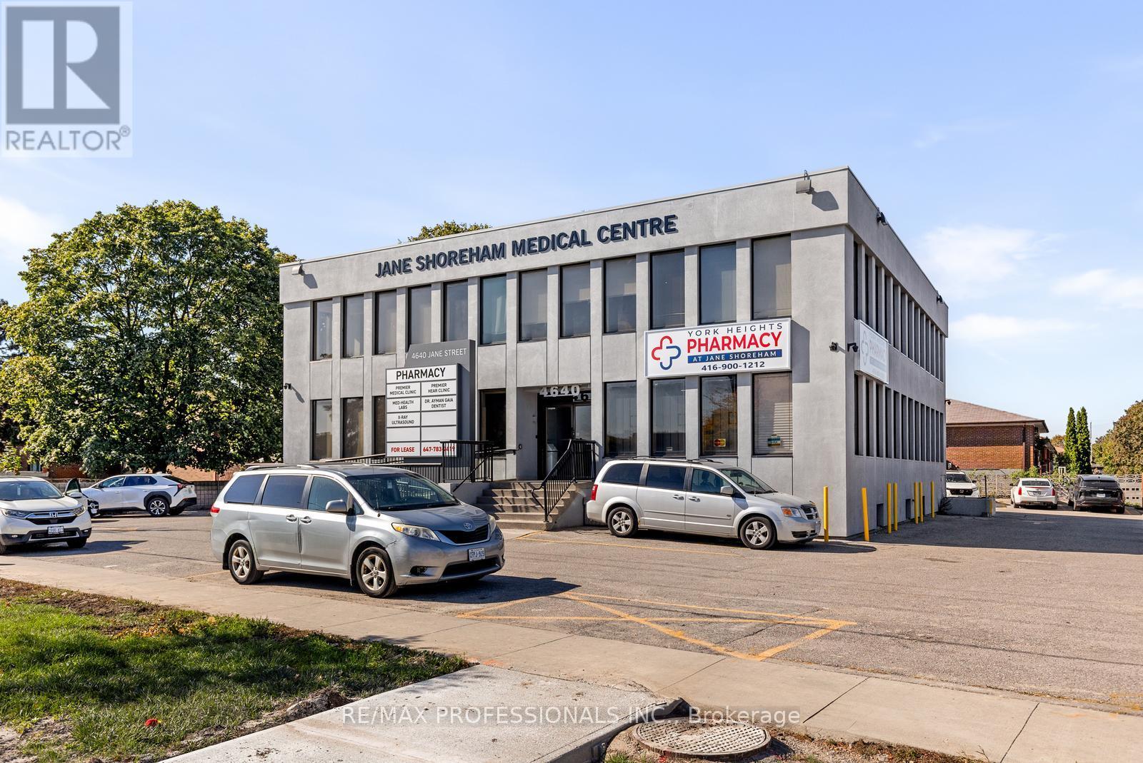 B3 - 4640 JANE STREET, Toronto, Ontario