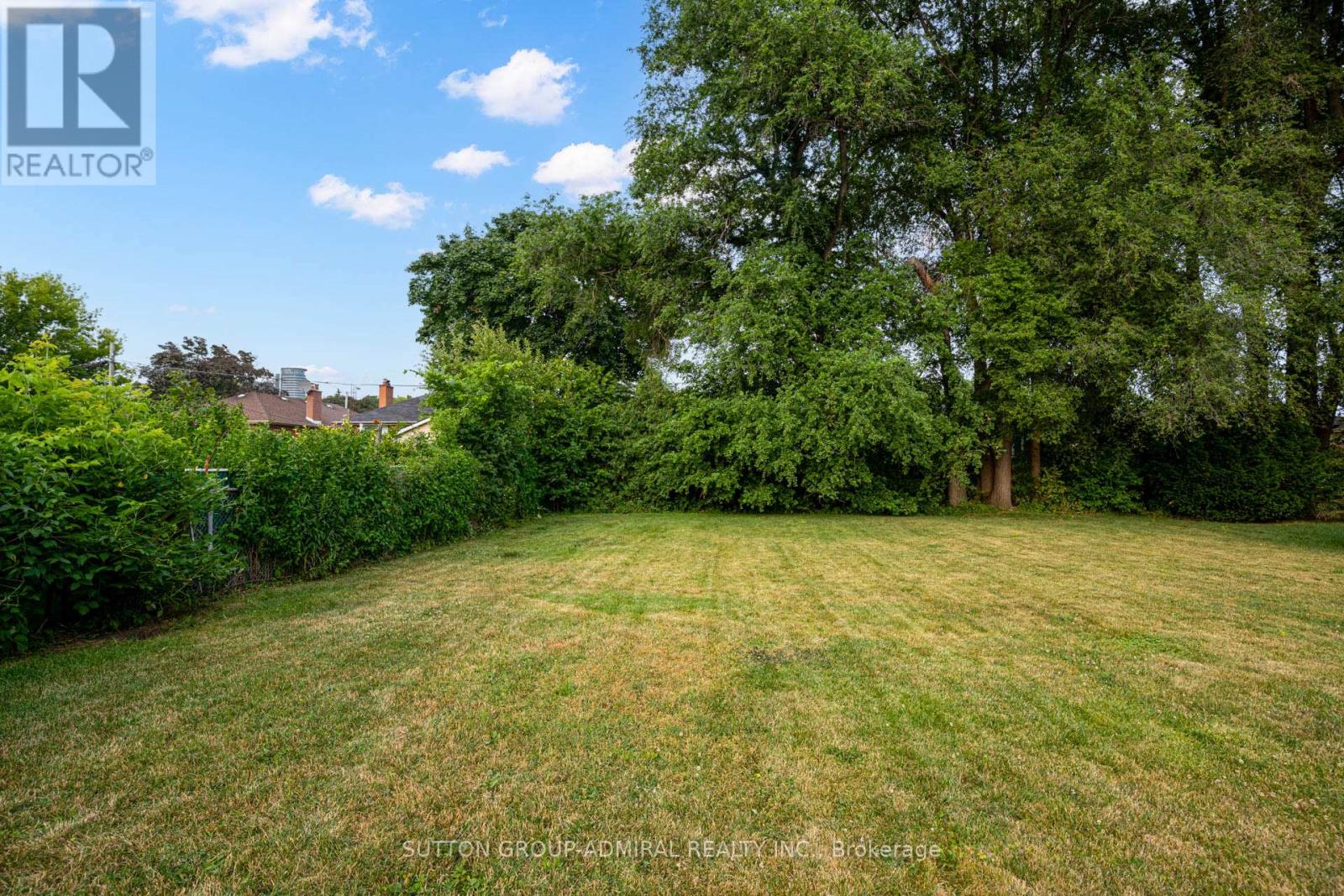 103 Neilson Drive, Toronto, Ontario  M9C 1W1 - Photo 44 - W12441262