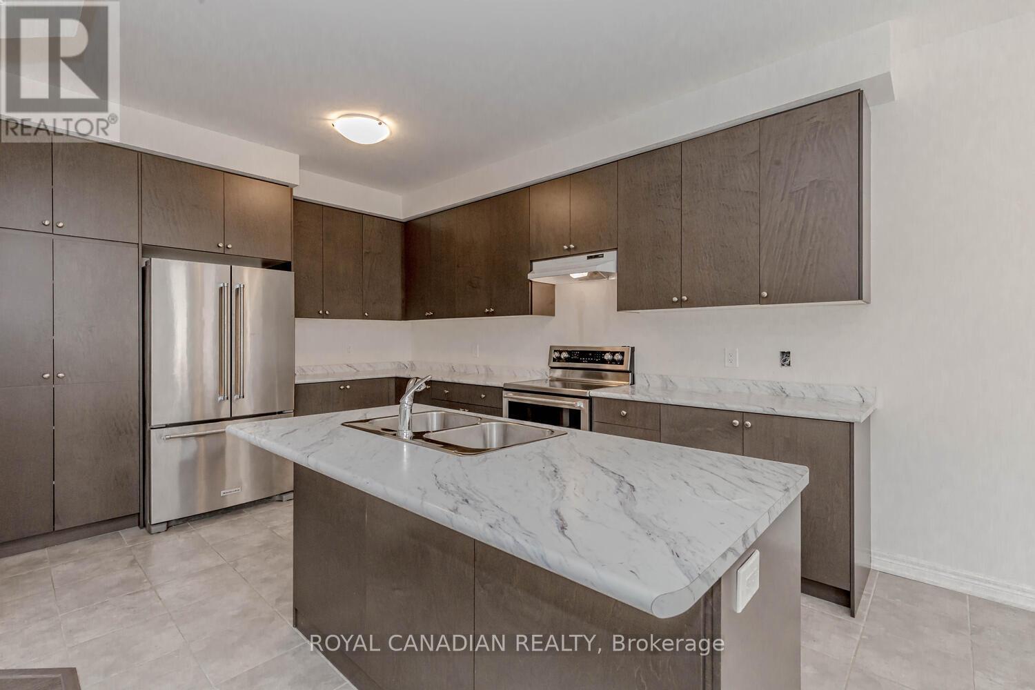 1467 Pratt Heights, Milton, Ontario  L9E 1J3 - Photo 13 - W12447910