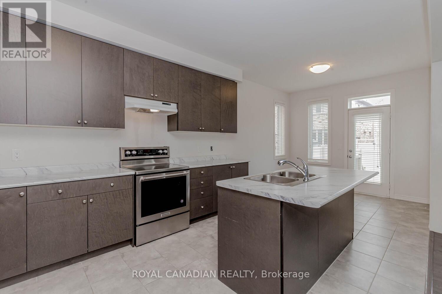 1467 Pratt Heights, Milton, Ontario  L9E 1J3 - Photo 14 - W12447910