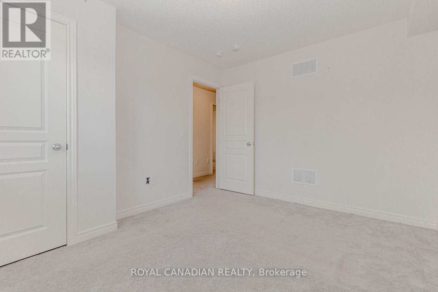 1467 Pratt Heights, Milton, Ontario  L9E 1J3 - Photo 31 - W12447910