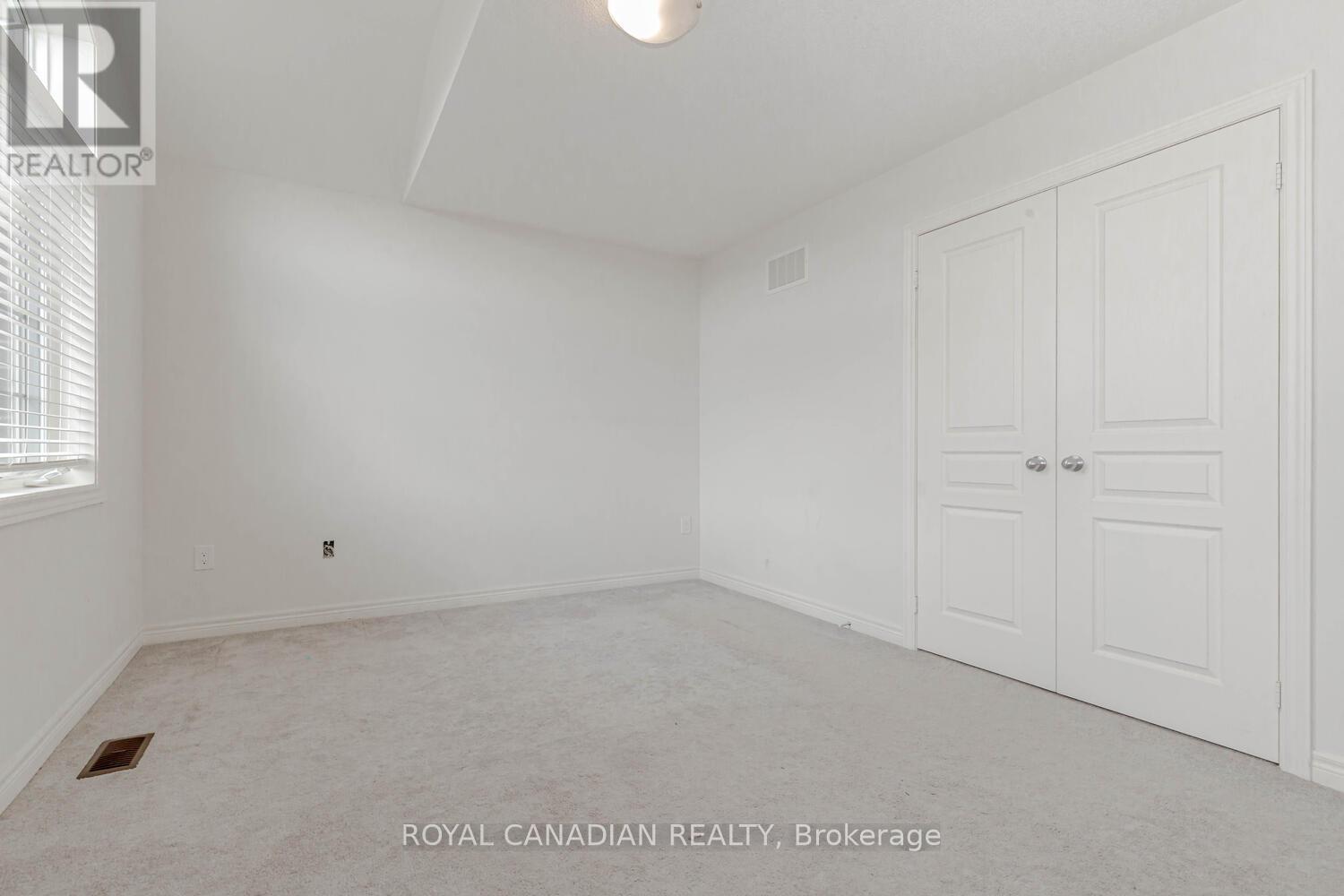 1467 Pratt Heights, Milton, Ontario  L9E 1J3 - Photo 34 - W12447910