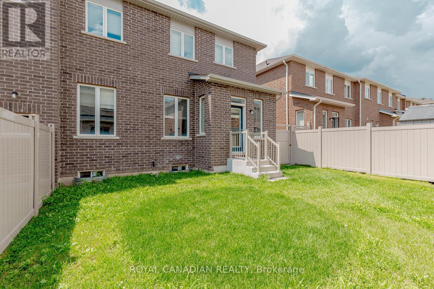 1467 Pratt Heights, Milton, Ontario  L9E 1J3 - Photo 39 - W12447910