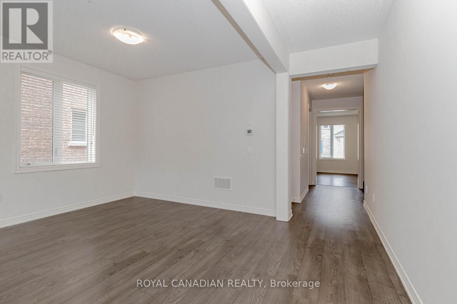 1467 Pratt Heights, Milton, Ontario  L9E 1J3 - Photo 5 - W12447910