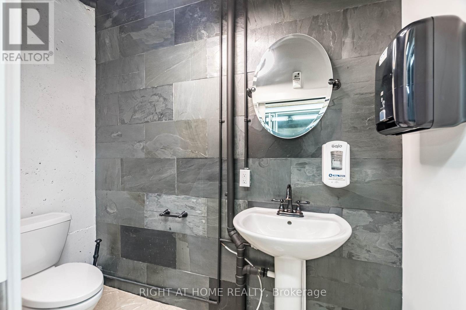 104 - 49 Hillcrest Avenue, Brampton, Ontario  L6W 4V4 - Photo 40 - W12447913