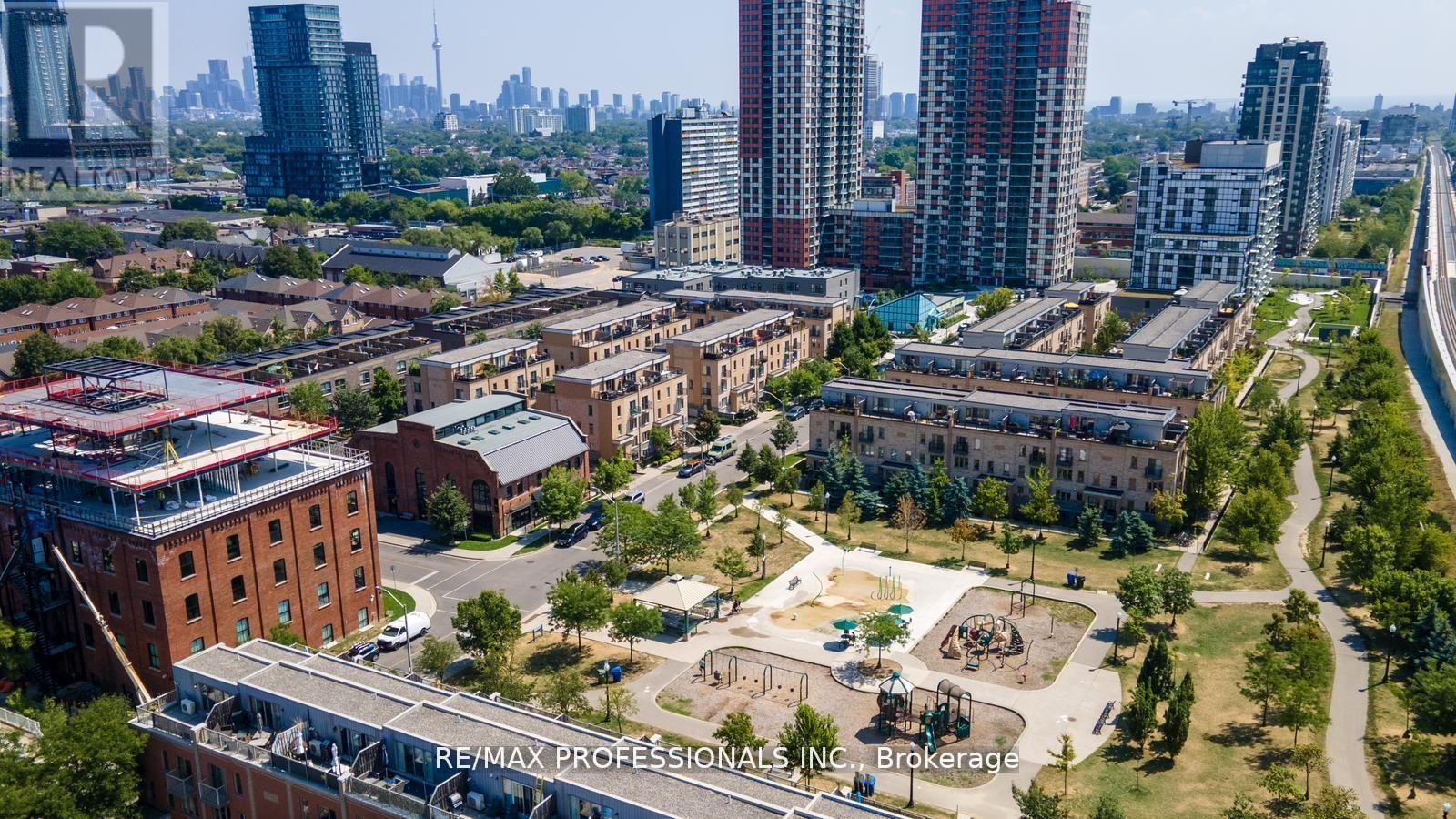 70 - 55 Turntable Crescent, Toronto, Ontario  M6H 4K8 - Photo 20 - W12447931