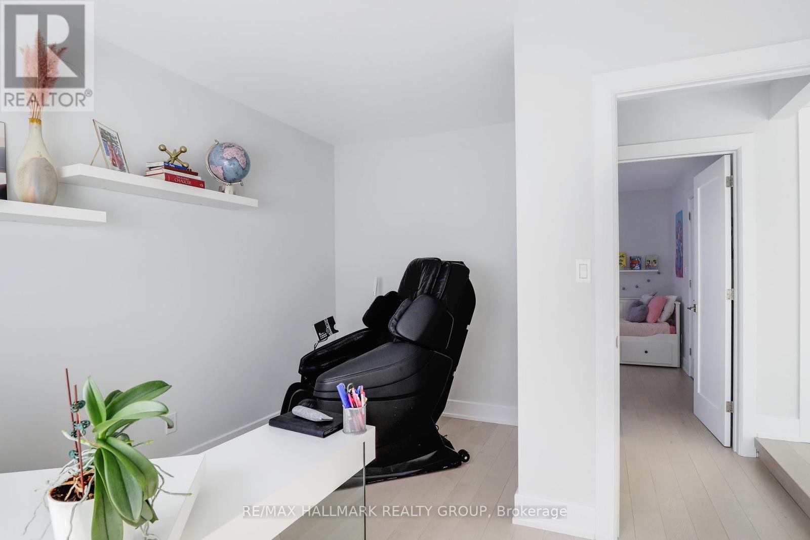 668 Mansfield Avenue, Ottawa, Ontario  K2A 2T6 - Photo 35 - X12448005