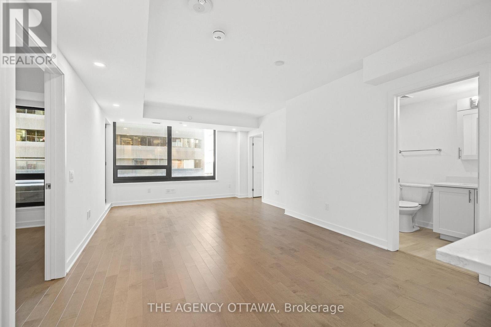 305 - 340 Queen Street, Ottawa, Ontario  K1R 0G1 - Photo 12 - X12448046