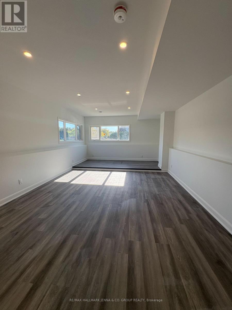 B - 14 Belleview Drive, Ottawa, Ontario  K2L 1W3 - Photo 11 - X12448047