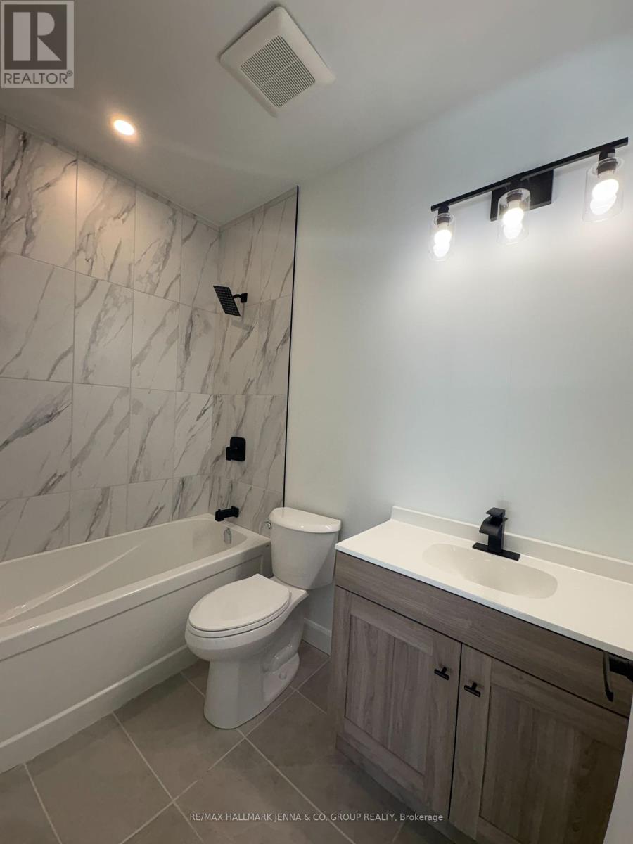 B - 14 Belleview Drive, Ottawa, Ontario  K2L 1W3 - Photo 12 - X12448047