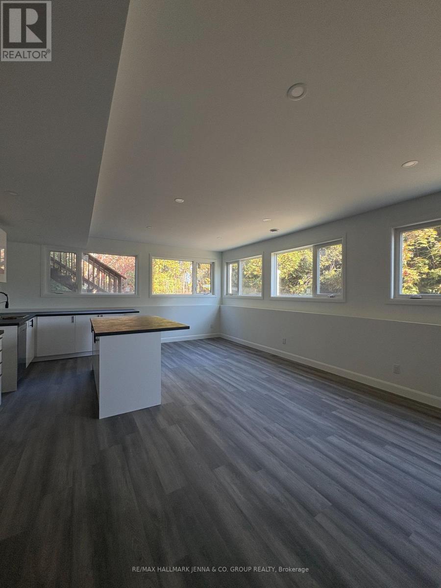B - 14 Belleview Drive, Ottawa, Ontario  K2L 1W3 - Photo 4 - X12448047