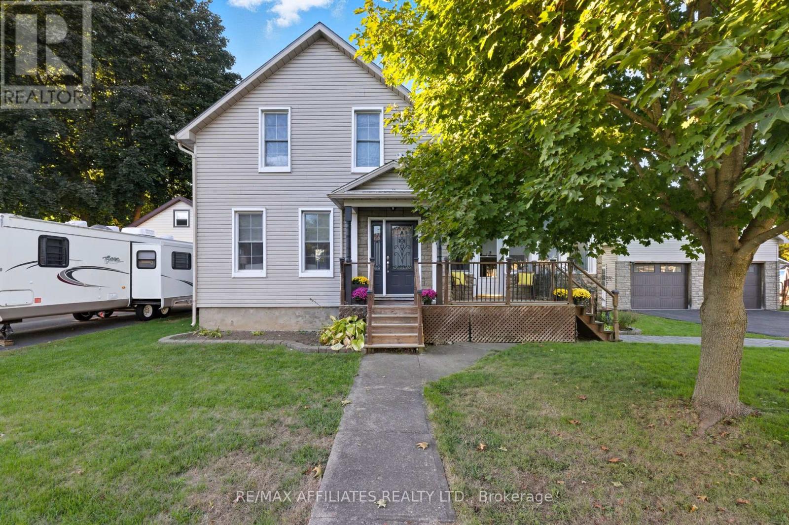 174 PARK STREET W, Prescott, Ontario