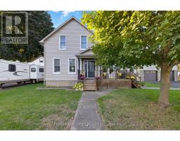 174 PARK STREET W, Prescott, Ontario