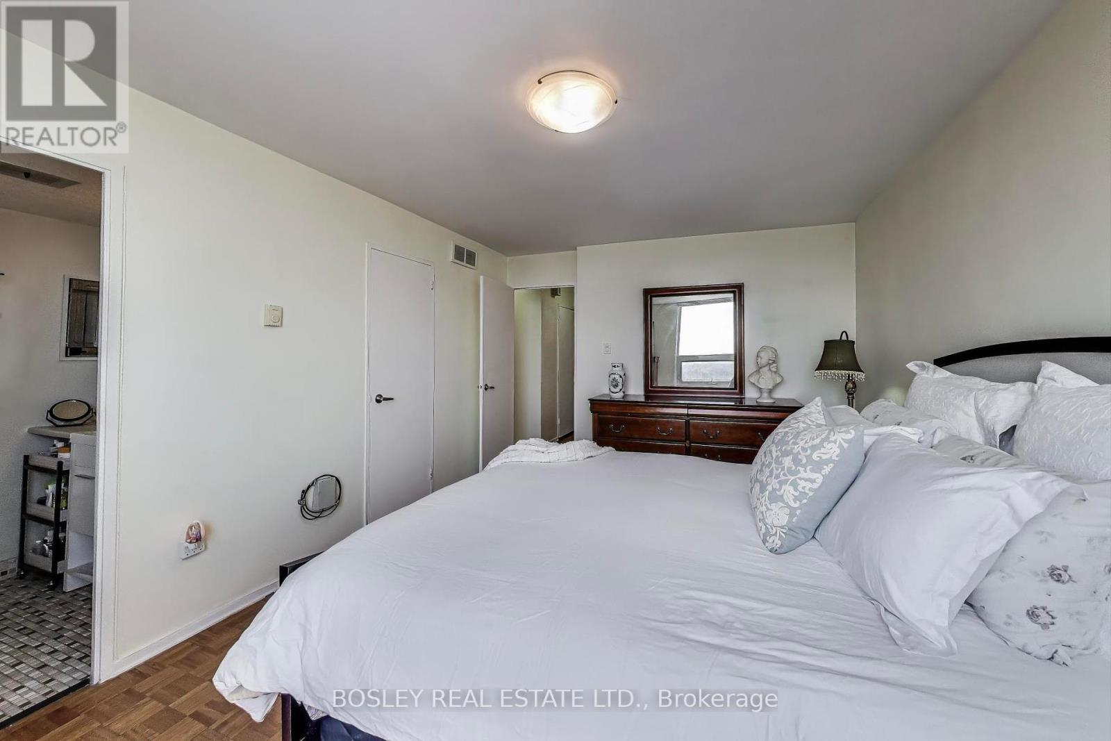 1409 - 61 Richview Road, Toronto, Ontario  M9A 4M8 - Photo 18 - W12300447