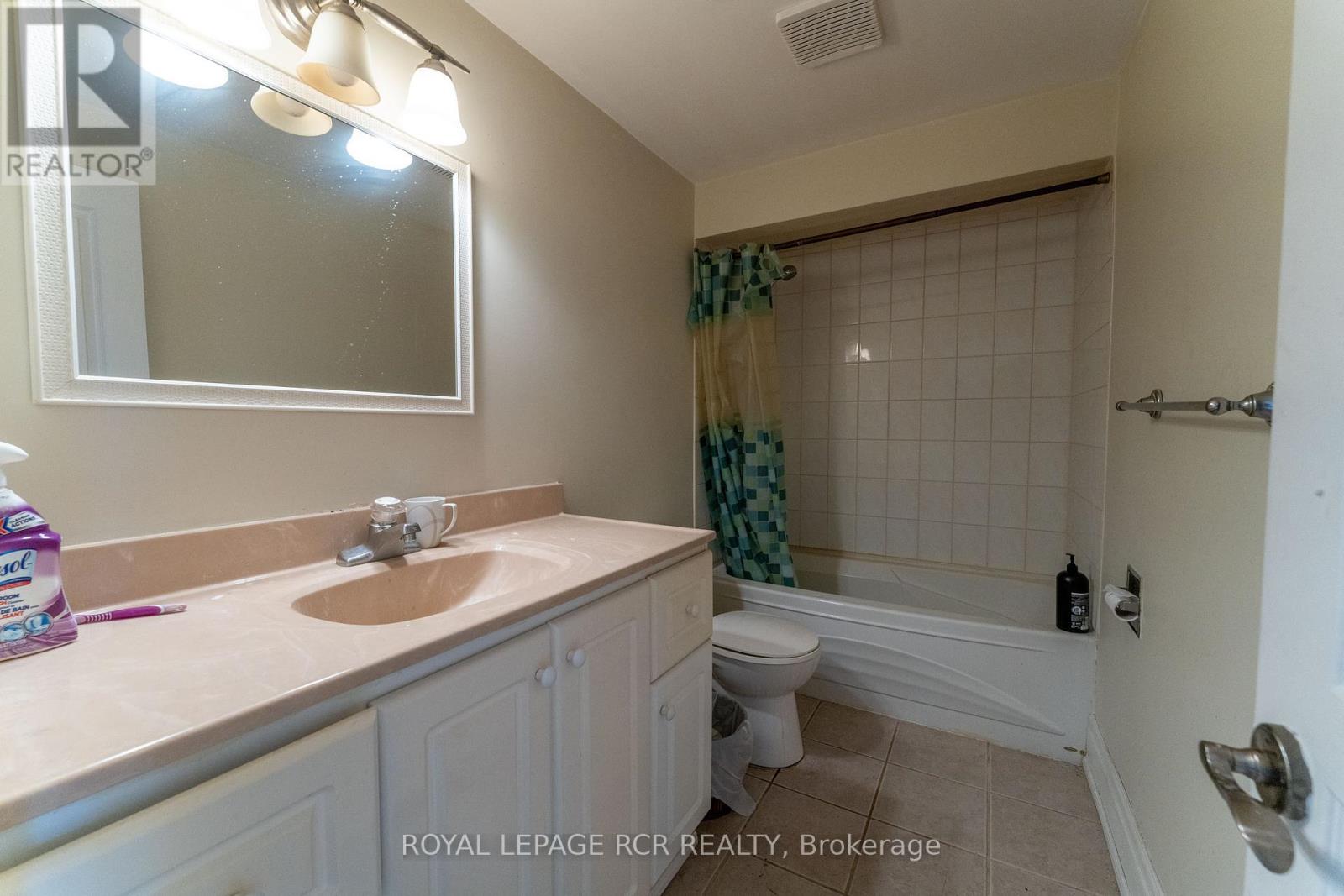 9 Dunham Crescent, Aurora, Ontario  L4G 2V3 - Photo 22 - N12421987