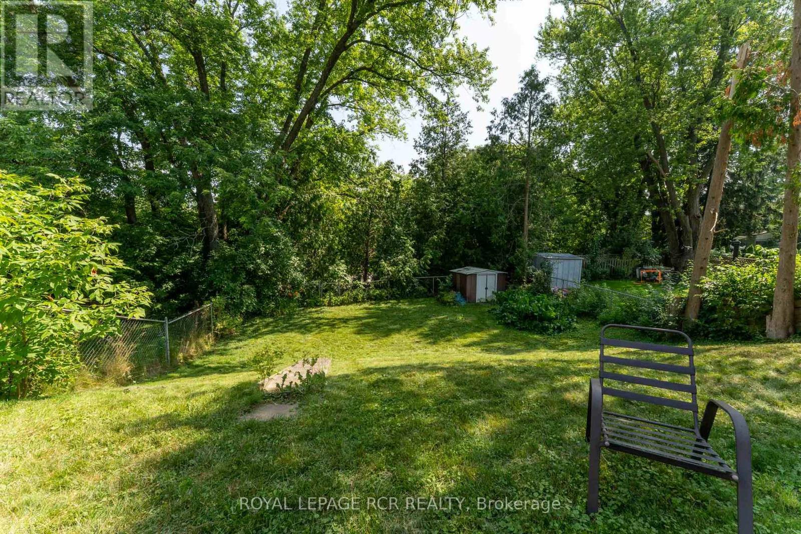 9 Dunham Crescent, Aurora, Ontario  L4G 2V3 - Photo 6 - N12421987