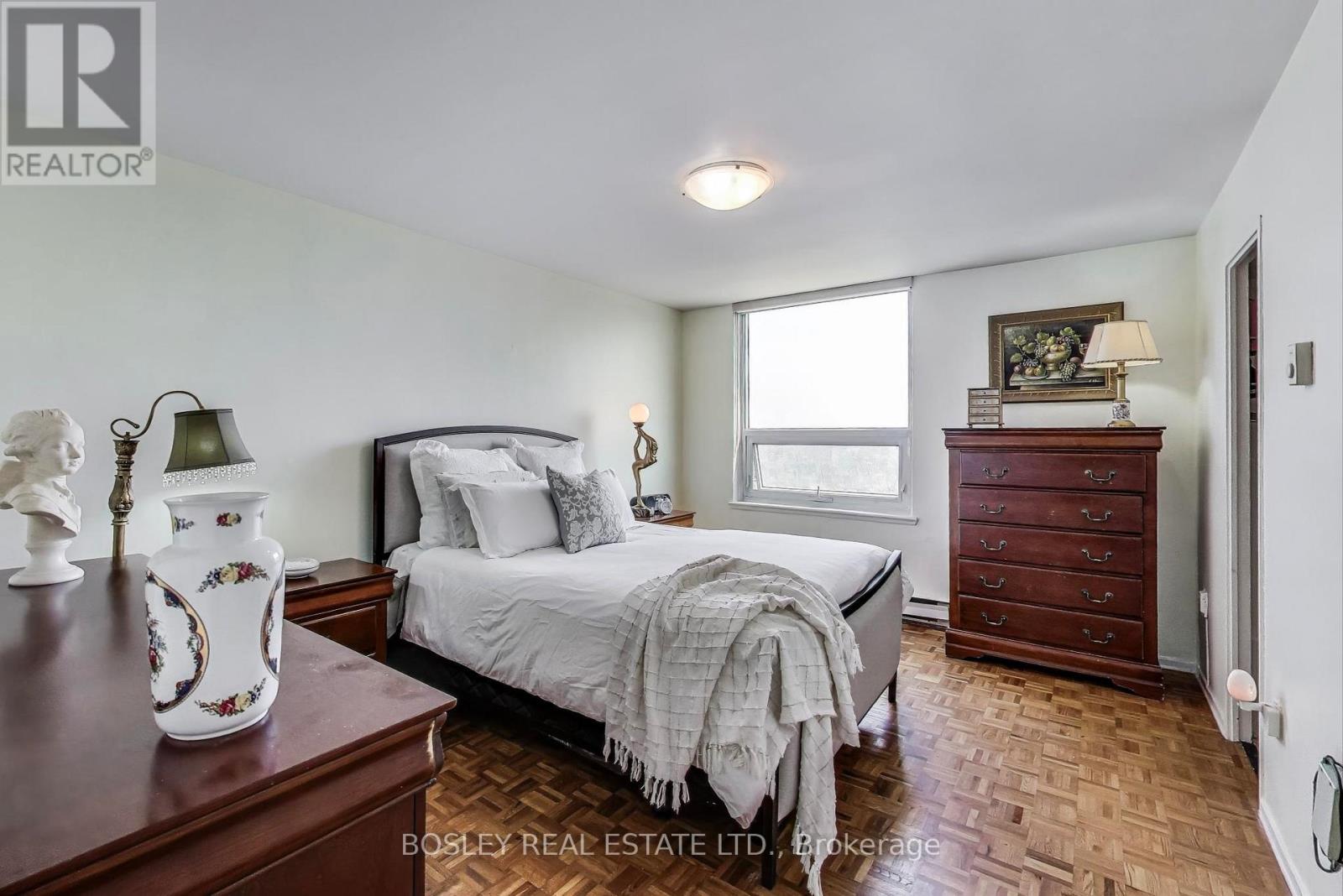 1409 - 61 Richview Road, Toronto, Ontario  M9A 4M8 - Photo 16 - W12300447