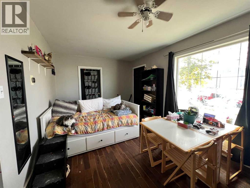 5241 46 Street, Camrose, Alberta  T4V 3C7 - Photo 4 - A2262581