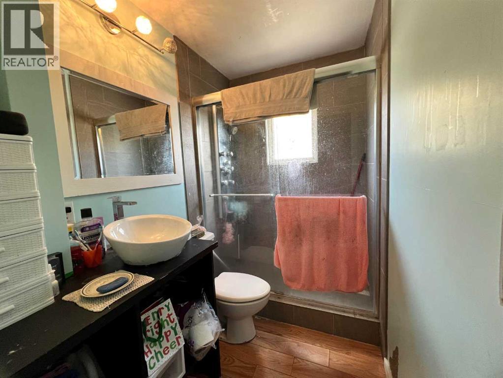 5241 46 Street, Camrose, Alberta  T4V 3C7 - Photo 7 - A2262581