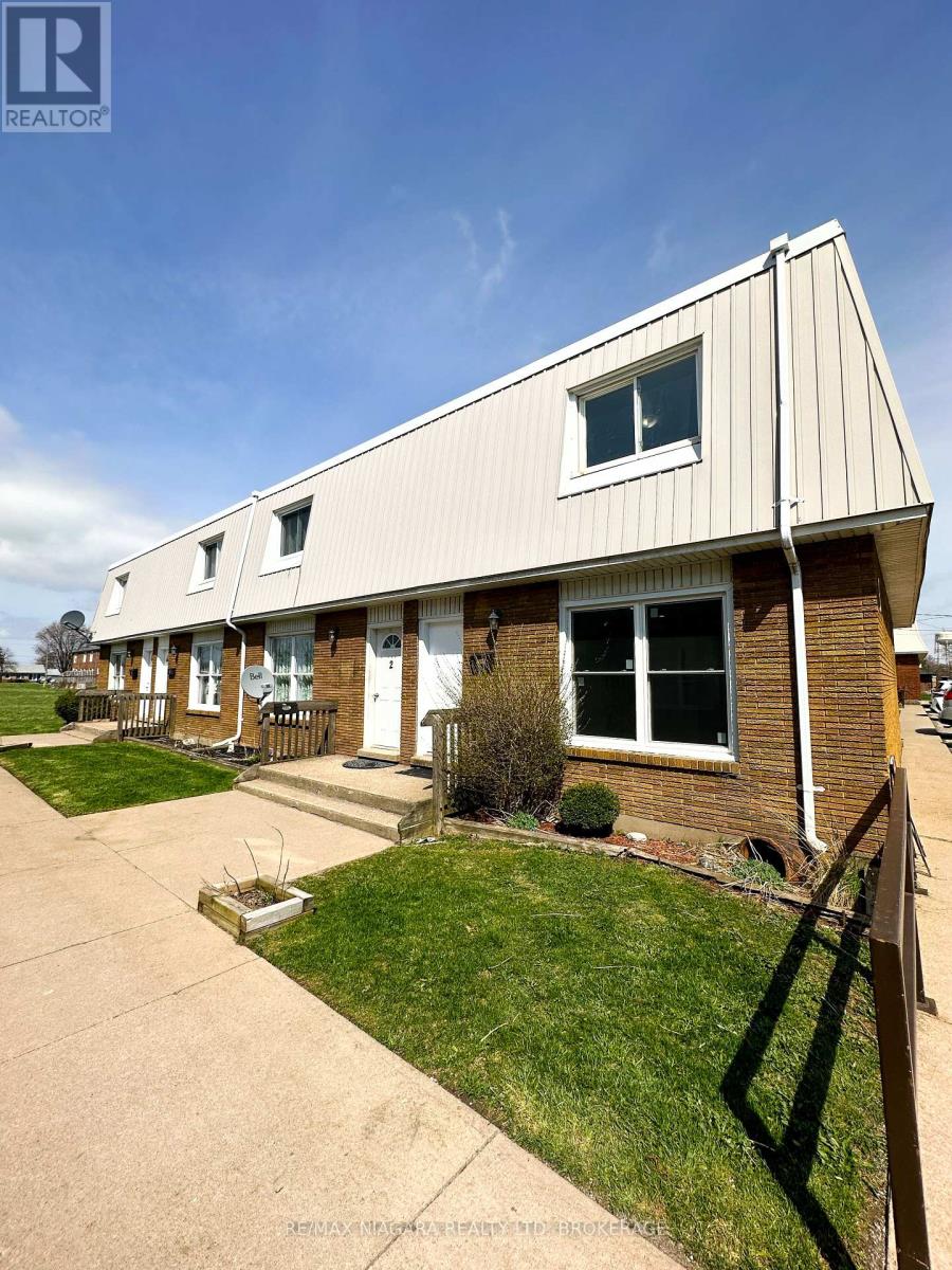 1 - 71 Hagey Avenue, Fort Erie, Ontario  L2A 1W5 - Photo 1 - X12447988