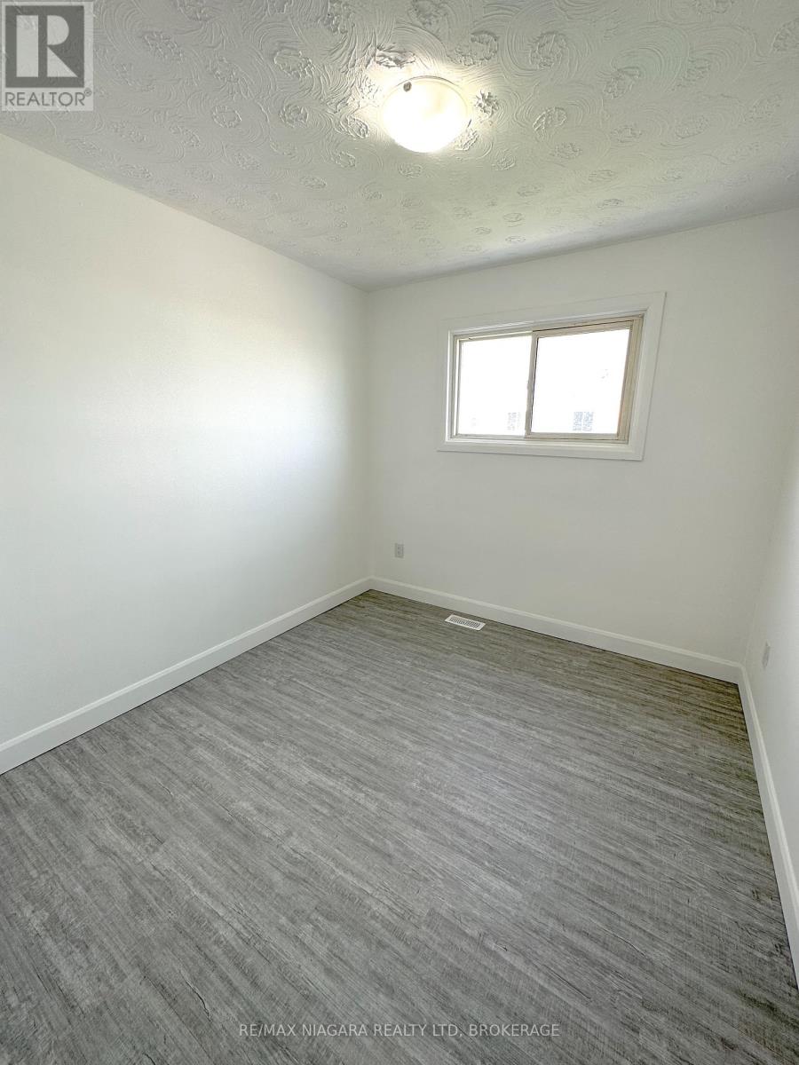 1 - 71 Hagey Avenue, Fort Erie, Ontario  L2A 1W5 - Photo 12 - X12447988