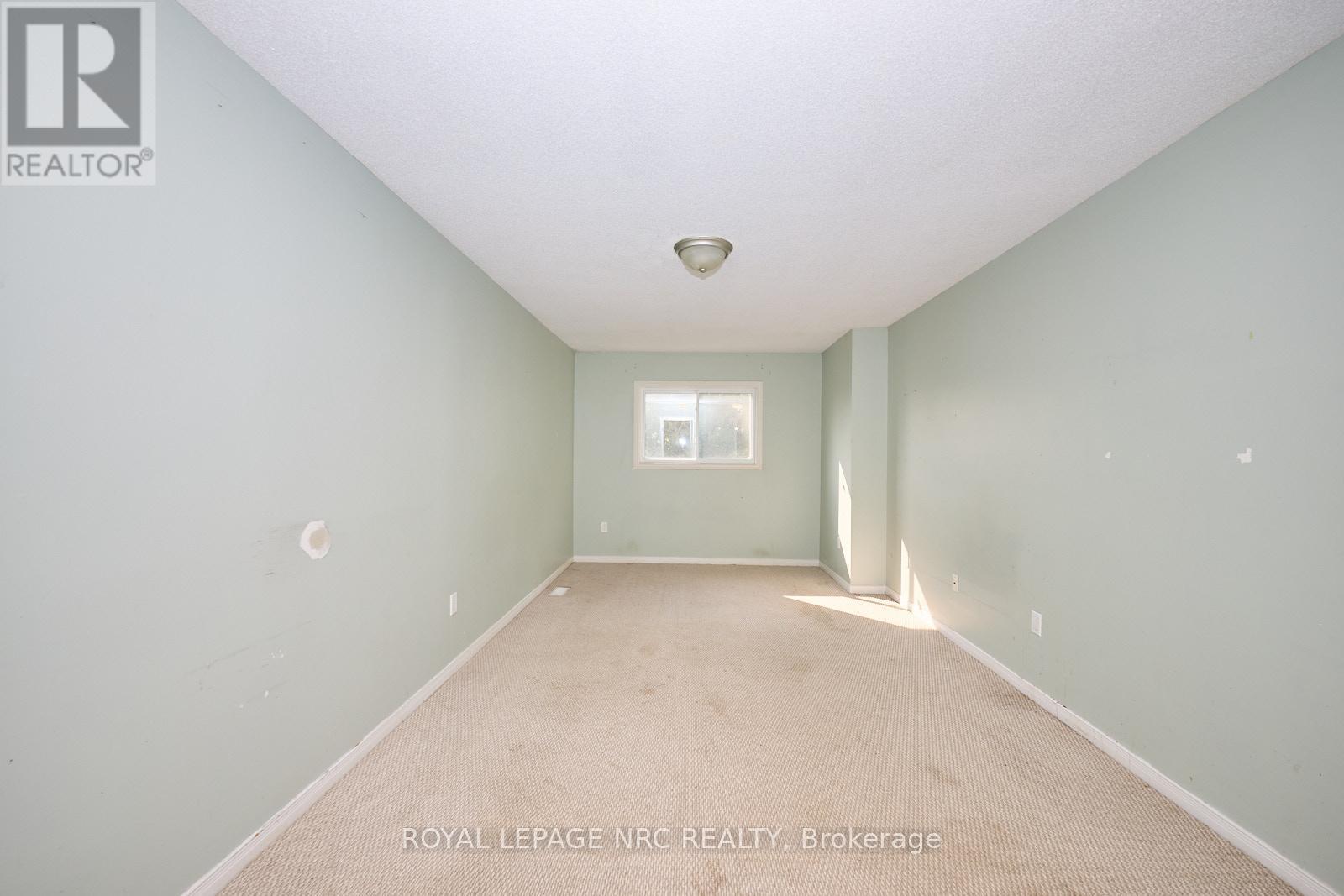 14 Buss Court, Thorold, Ontario  L2V 5B1 - Photo 13 - X12448054