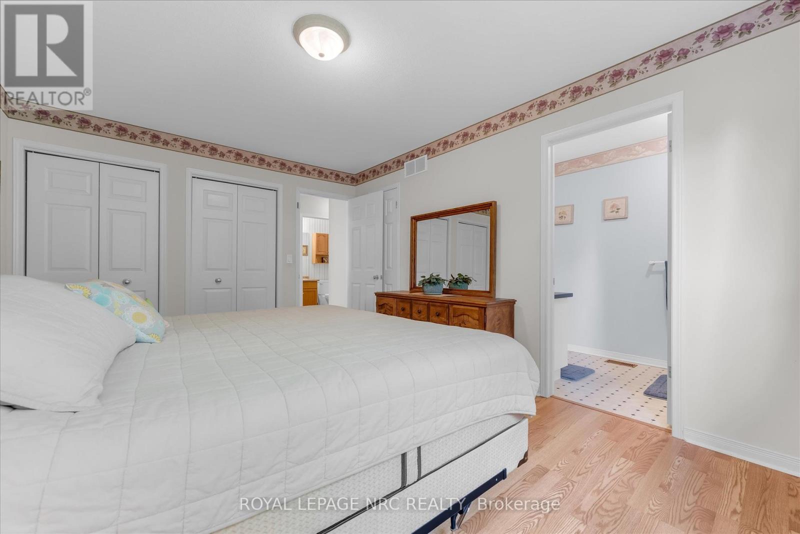 13 Tanner Drive, Pelham, Ontario  L0S 1E4 - Photo 19 - X12448073