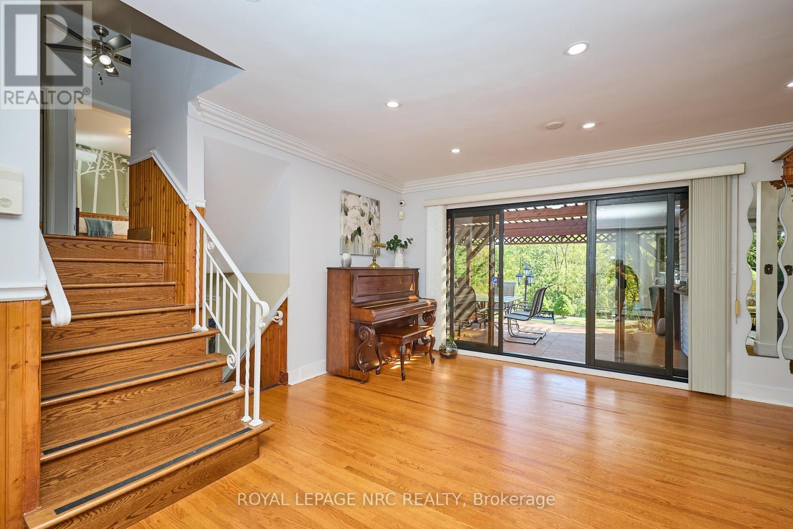 81 Riverview Boulevard, St. Catharines (Glendale/glenridge), Ontario  L2T 3L9 - Photo 24 - X12448078