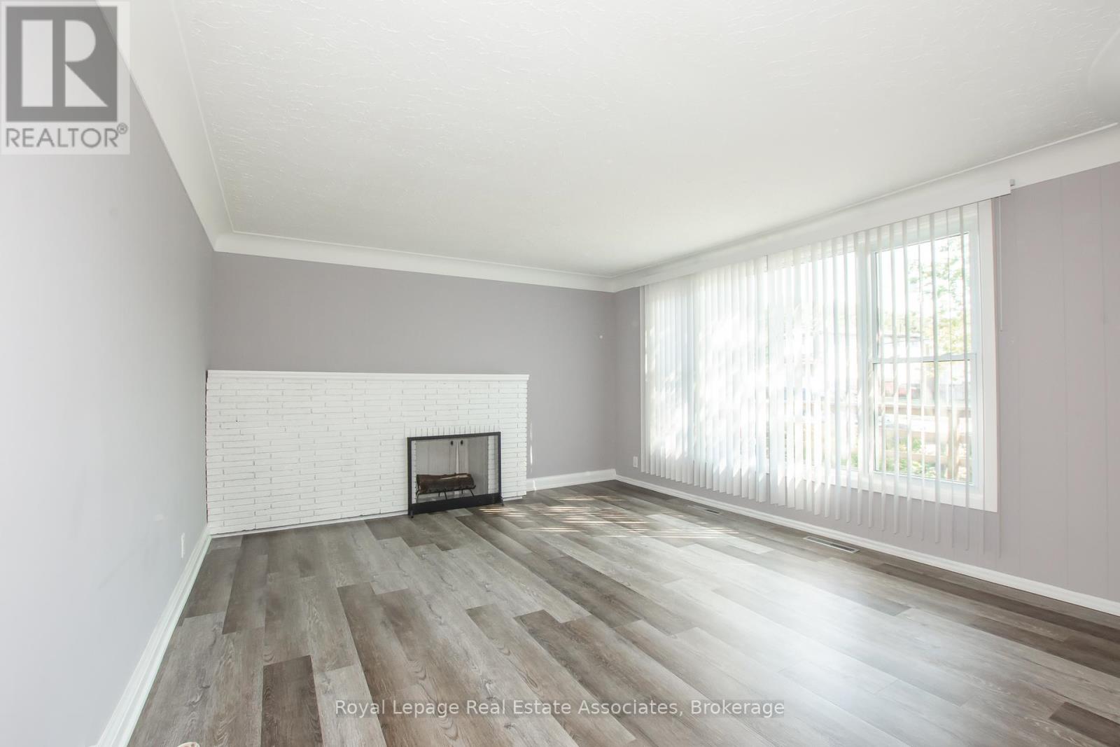 117 Louth Street, St. Catharines, Ontario  L2S 2T8 - Photo 8 - X12447944