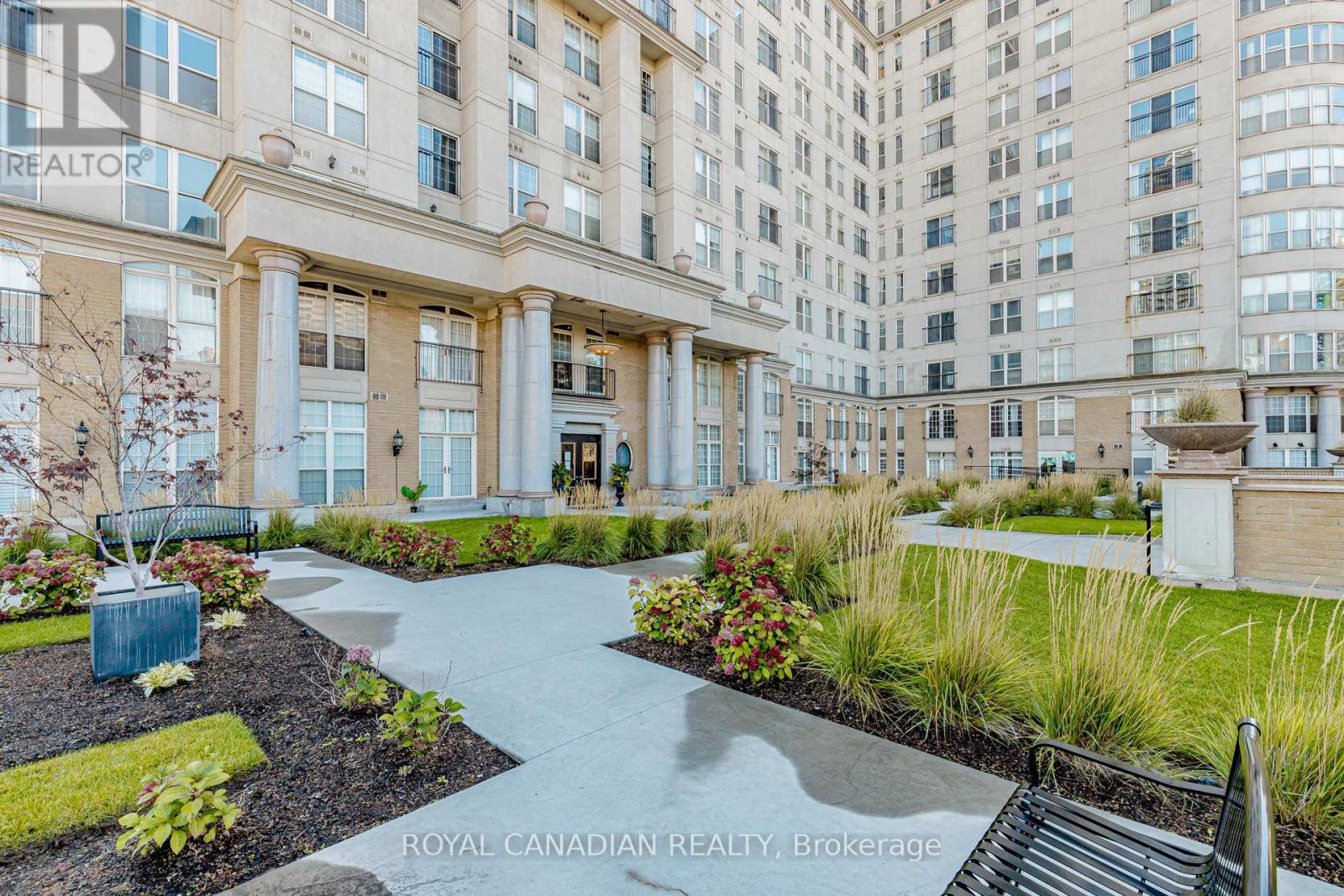 1114 - 135 James Street S, Hamilton, Ontario  L8P 2Z6 - Photo 3 - X12447958