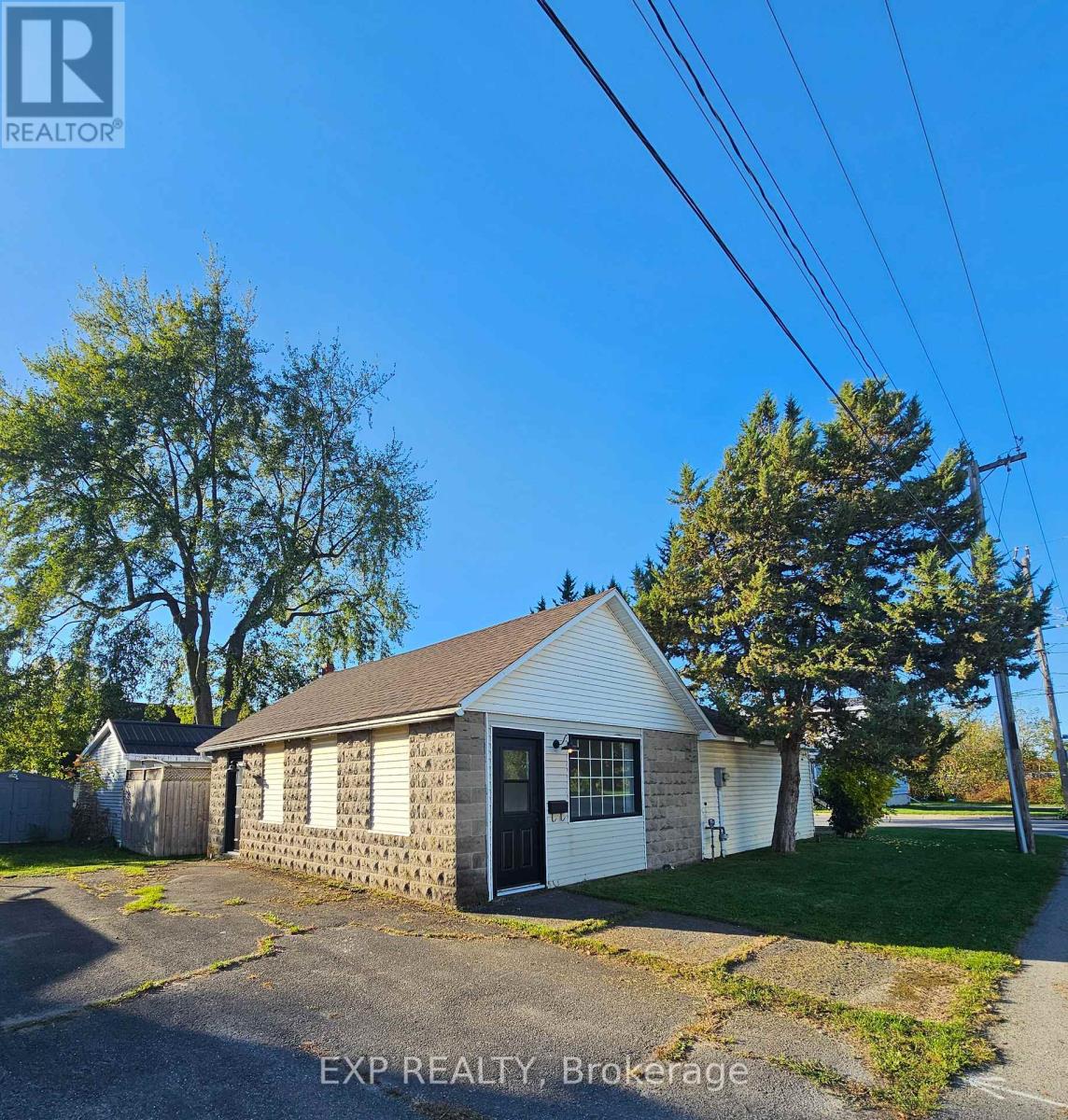 699 HYDE STREET, Prescott, Ontario
