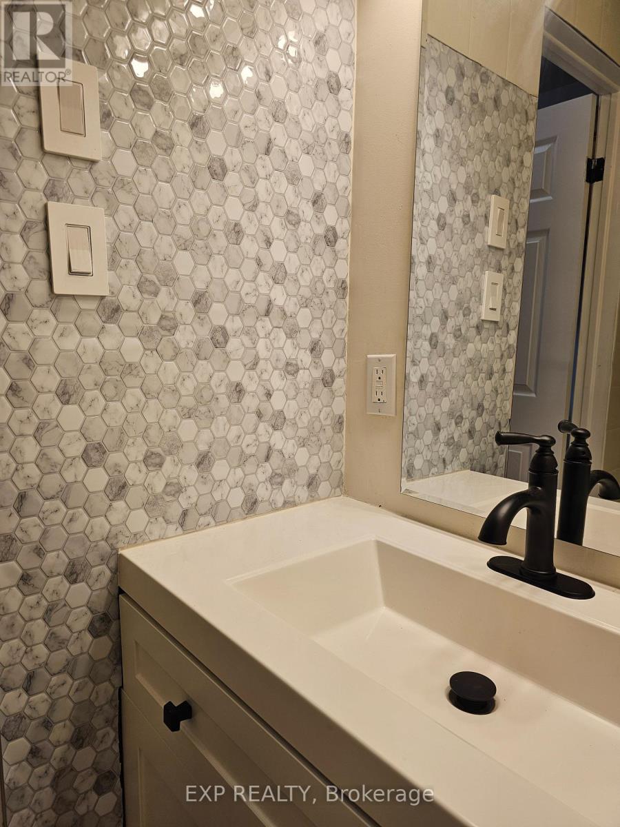 699 Hyde Street, Prescott, Ontario  K0E 1T0 - Photo 11 - X12447997