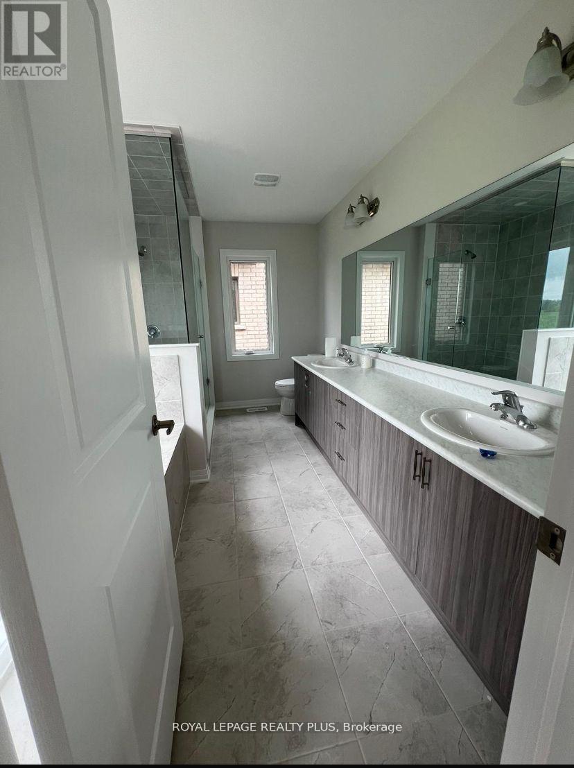 249 Leslie Davis Street, North Dumfries, Ontario  N0B 1E0 - Photo 31 - X12446743