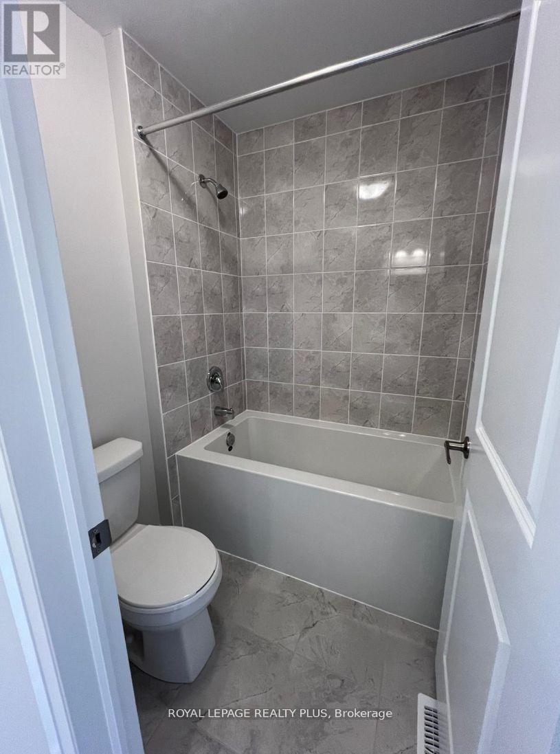 249 Leslie Davis Street, North Dumfries, Ontario  N0B 1E0 - Photo 25 - X12446743