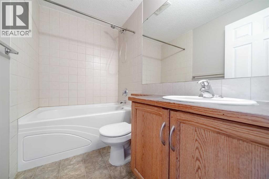 91 Cougartown Close Sw, Calgary, Alberta  T3H 0B3 - Photo 24 - A2257417