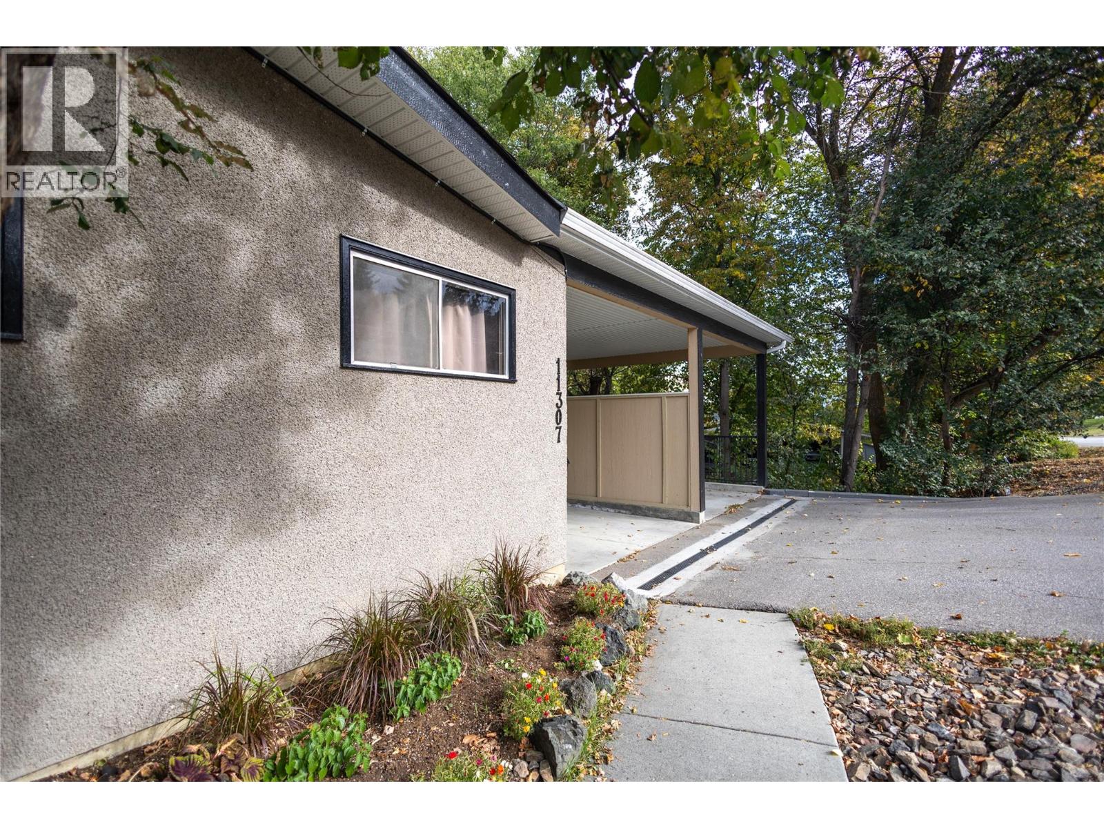 11307 Coldstream Creek Road, Coldstream, British Columbia  V1B 1E1 - Photo 25 - 10361037