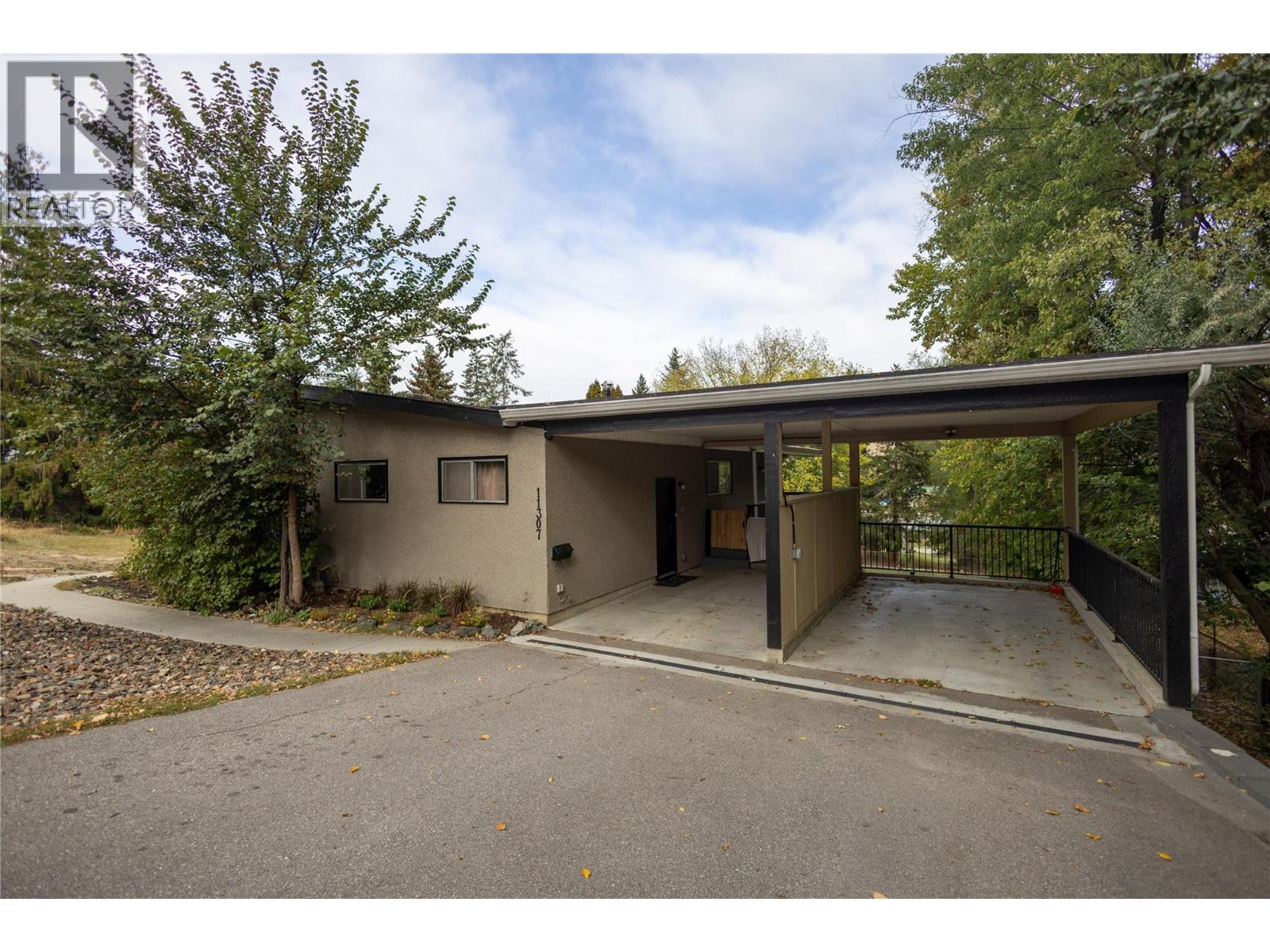 11307/11309 Coldstream Creek Road, Coldstream, British Columbia