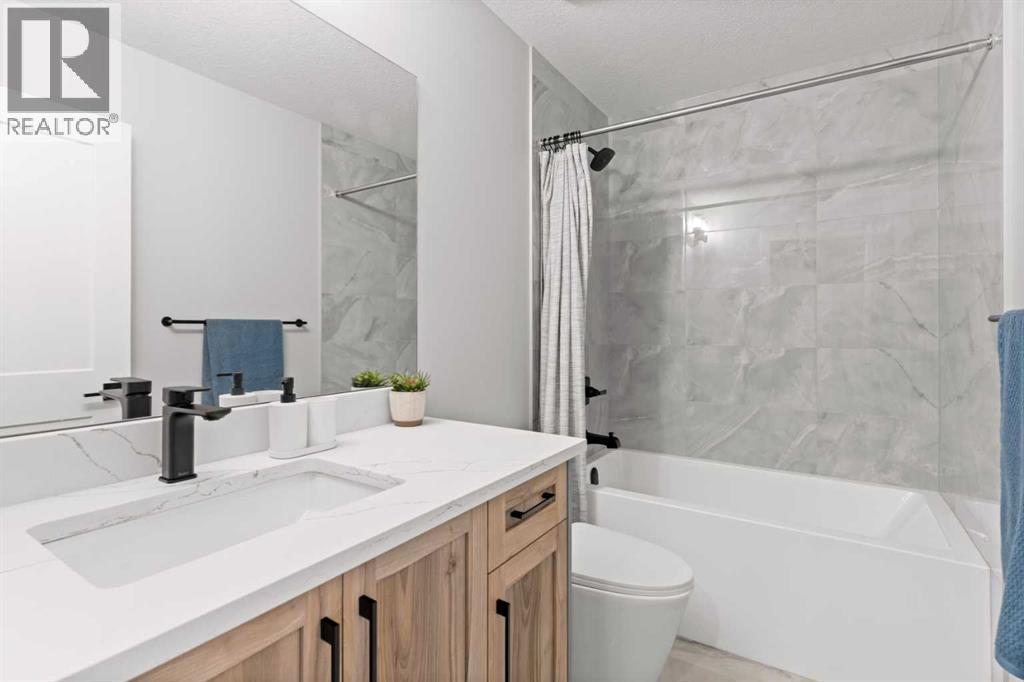 3 Waterford Manor, Chestermere, Alberta  T1X 2T9 - Photo 32 - A2262514