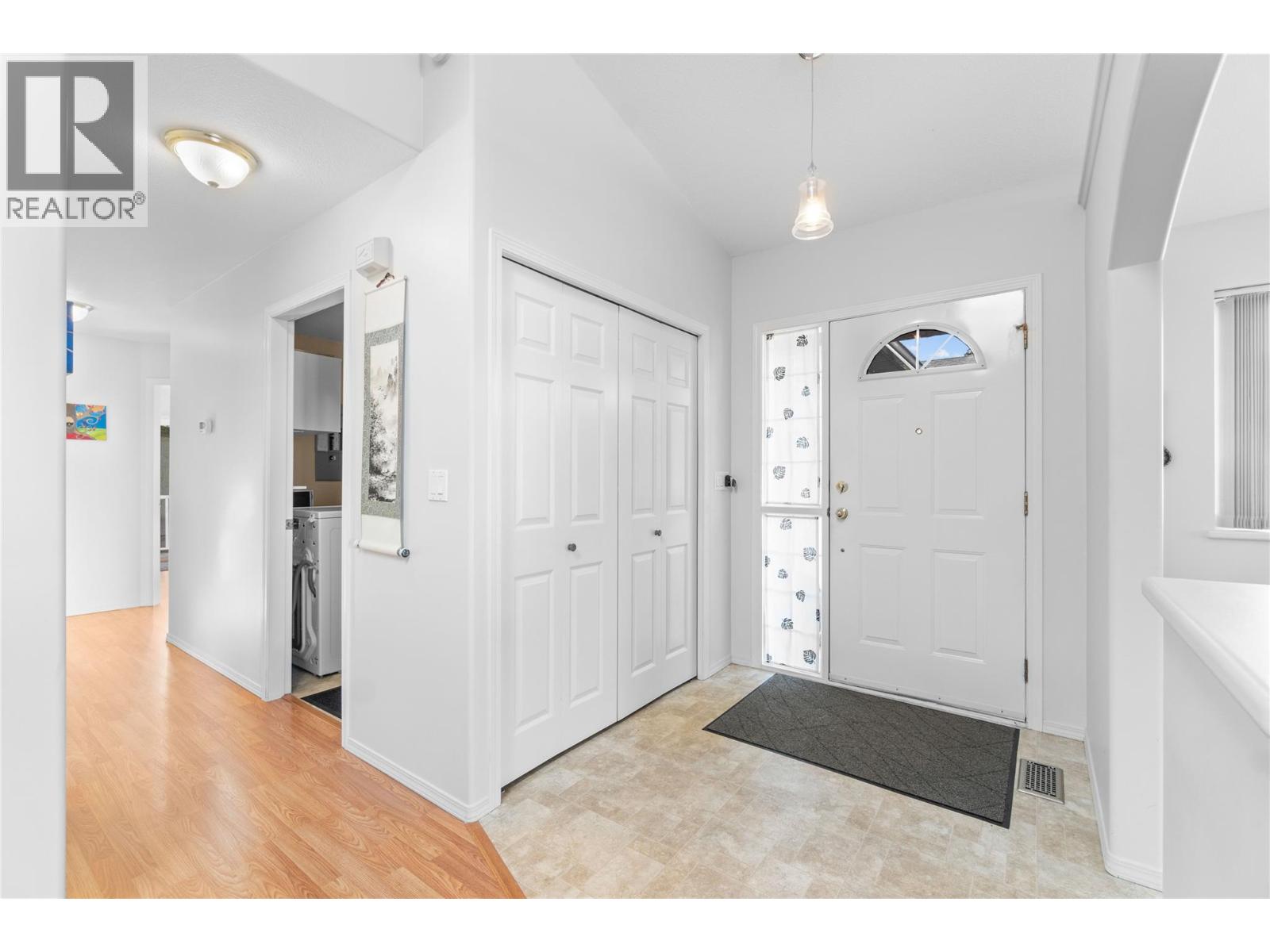 350 Hudson Street Nw Unit# 5, Salmon Arm, British Columbia  V1E 1P4 - Photo 6 - 10365134