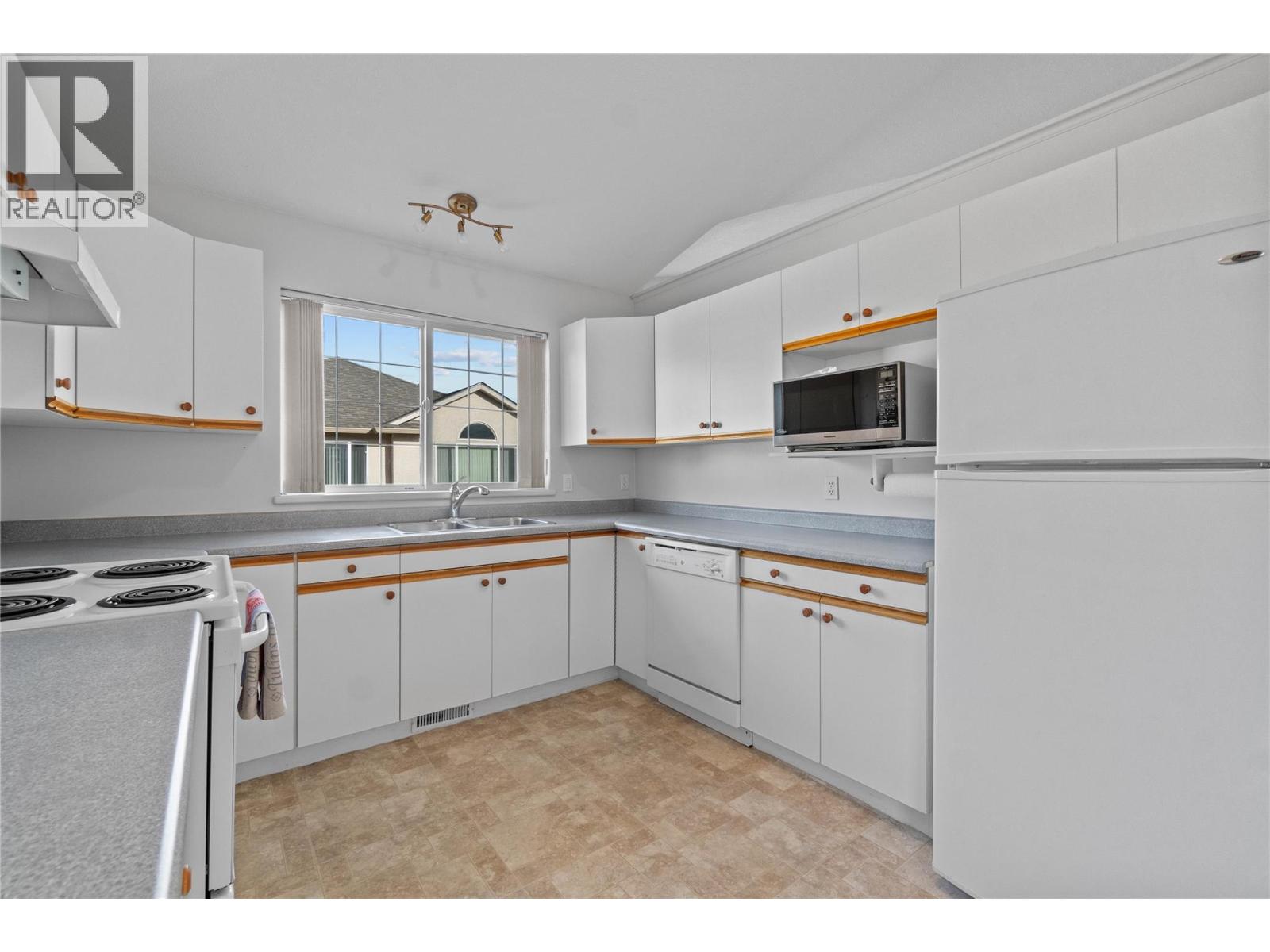 350 Hudson Street Nw Unit# 5, Salmon Arm, British Columbia  V1E 1P4 - Photo 23 - 10365134