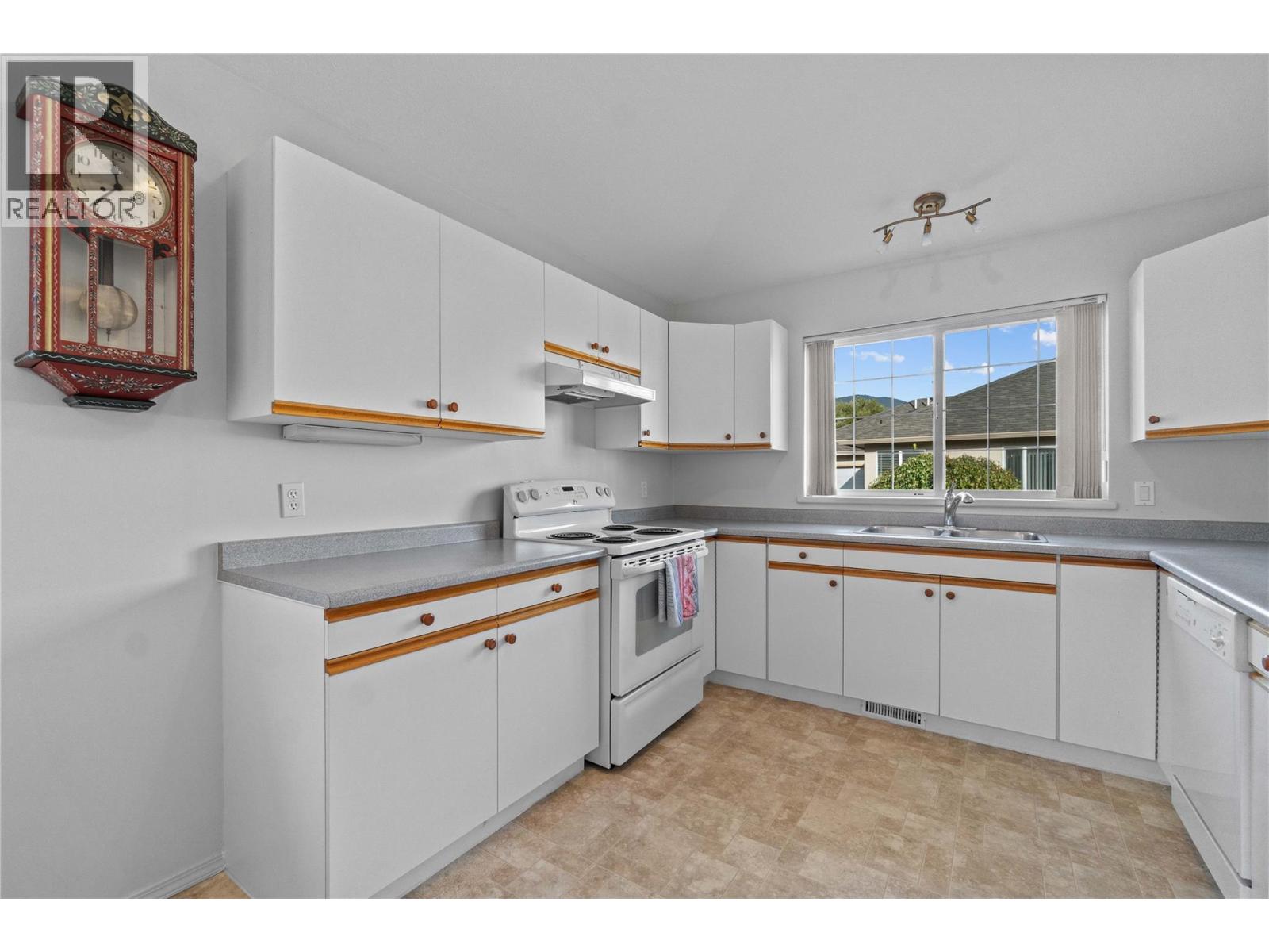 350 Hudson Street Nw Unit# 5, Salmon Arm, British Columbia  V1E 1P4 - Photo 22 - 10365134