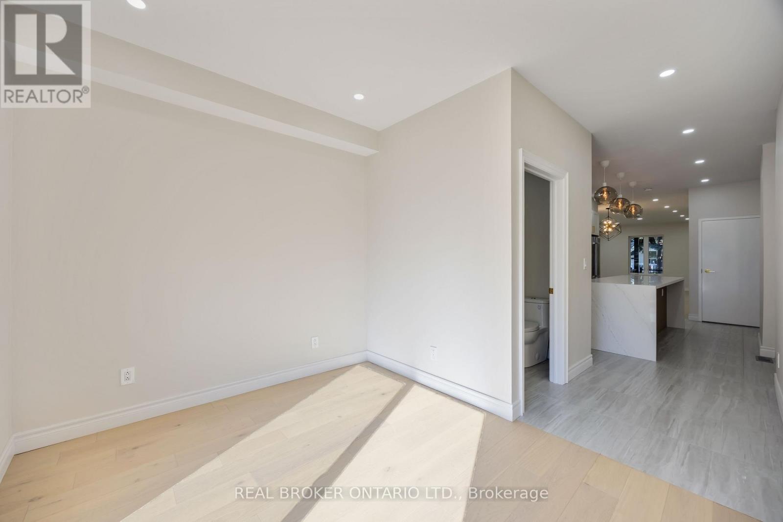 806 Gladstone Avenue, Toronto, Ontario  M6H 3J6 - Photo 20 - W12435713