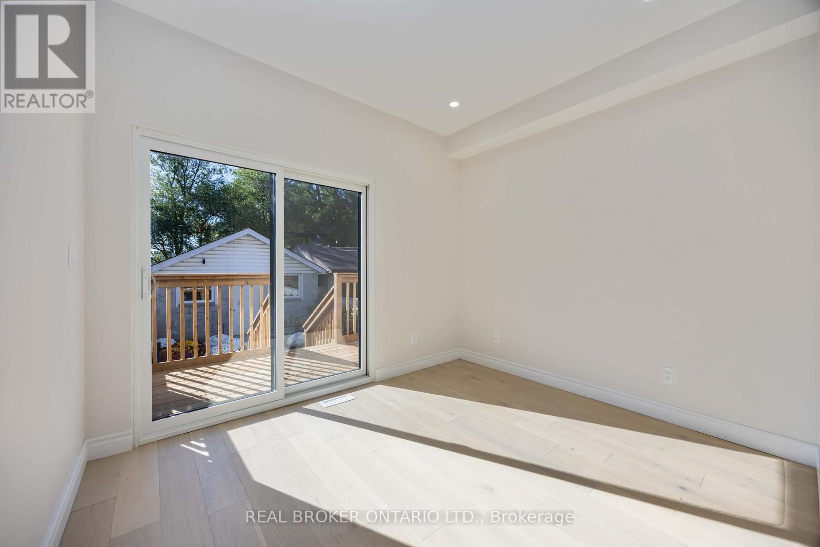 806 Gladstone Avenue, Toronto, Ontario  M6H 3J6 - Photo 21 - W12435713