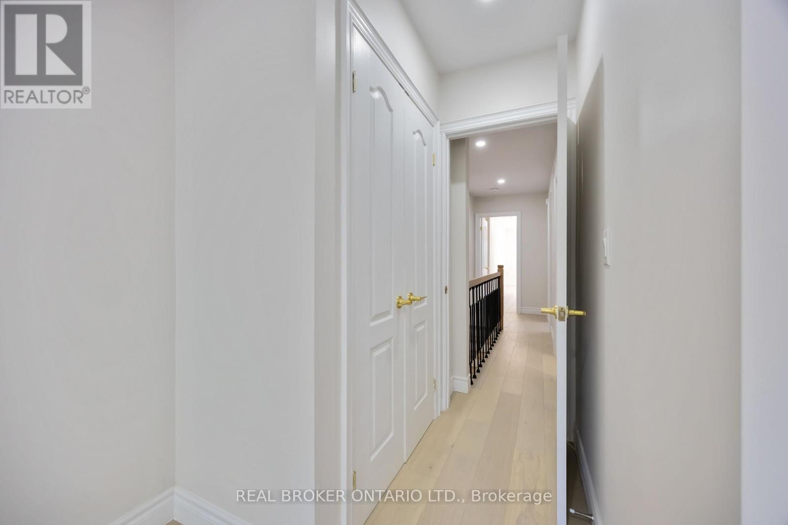 806 Gladstone Avenue, Toronto, Ontario  M6H 3J6 - Photo 47 - W12435713