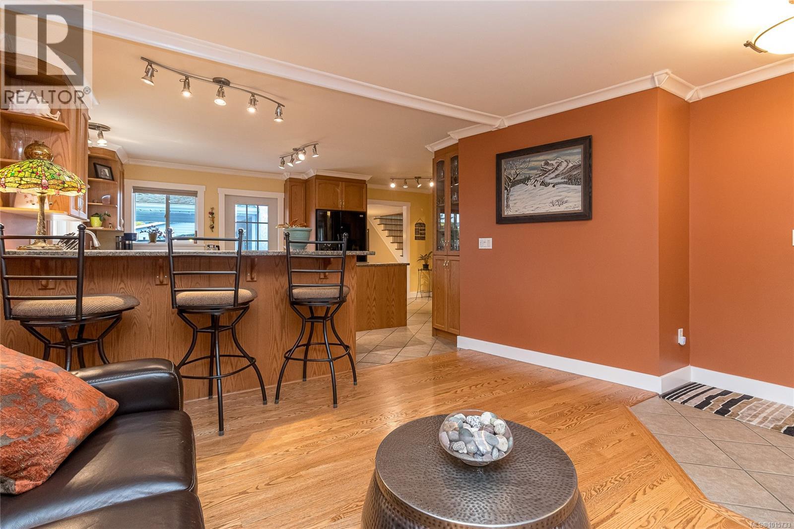 1221 Cherry Rd, Saanich, British Columbia  V8Z 2Y4 - Photo 7 - 1015733